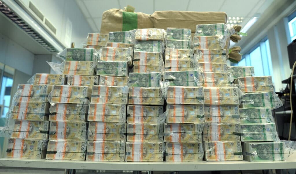 Сколько весит миллиард евро | сколько весят деньги