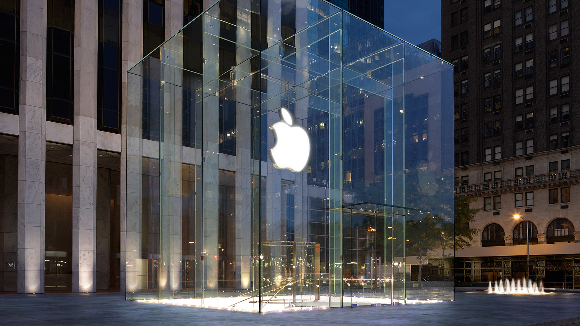 Флагманский магазин Apple на Пятой авеню, биг тех компании